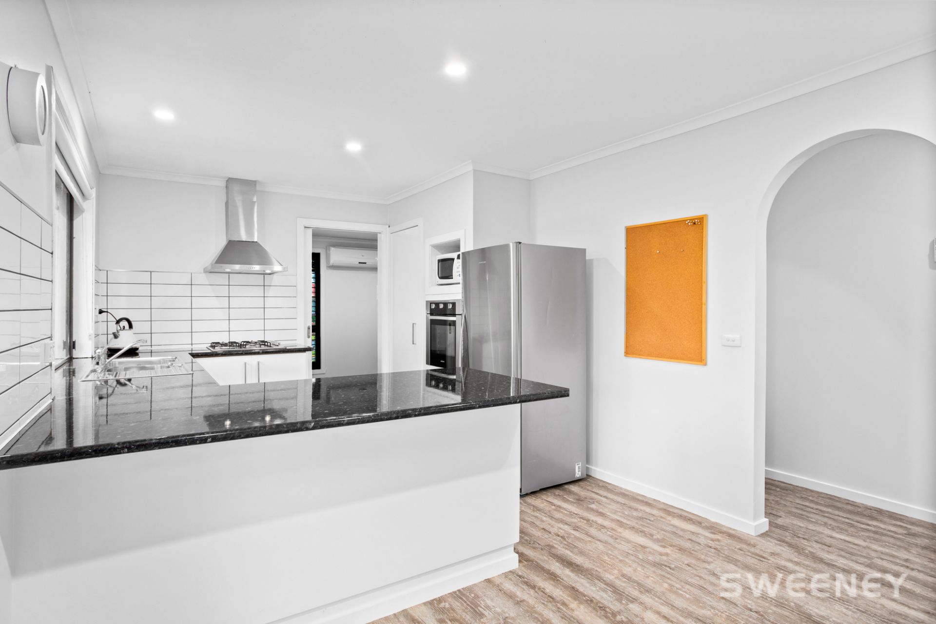 6 Elizabeth Court, Altona Meadows - Thumbnail 8