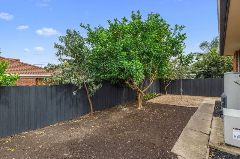 43 Grand Parade, Epping