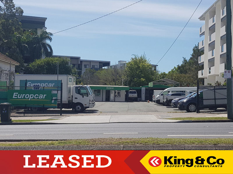 SALES YARD WITH MAIN ROAD EXPOSURE!