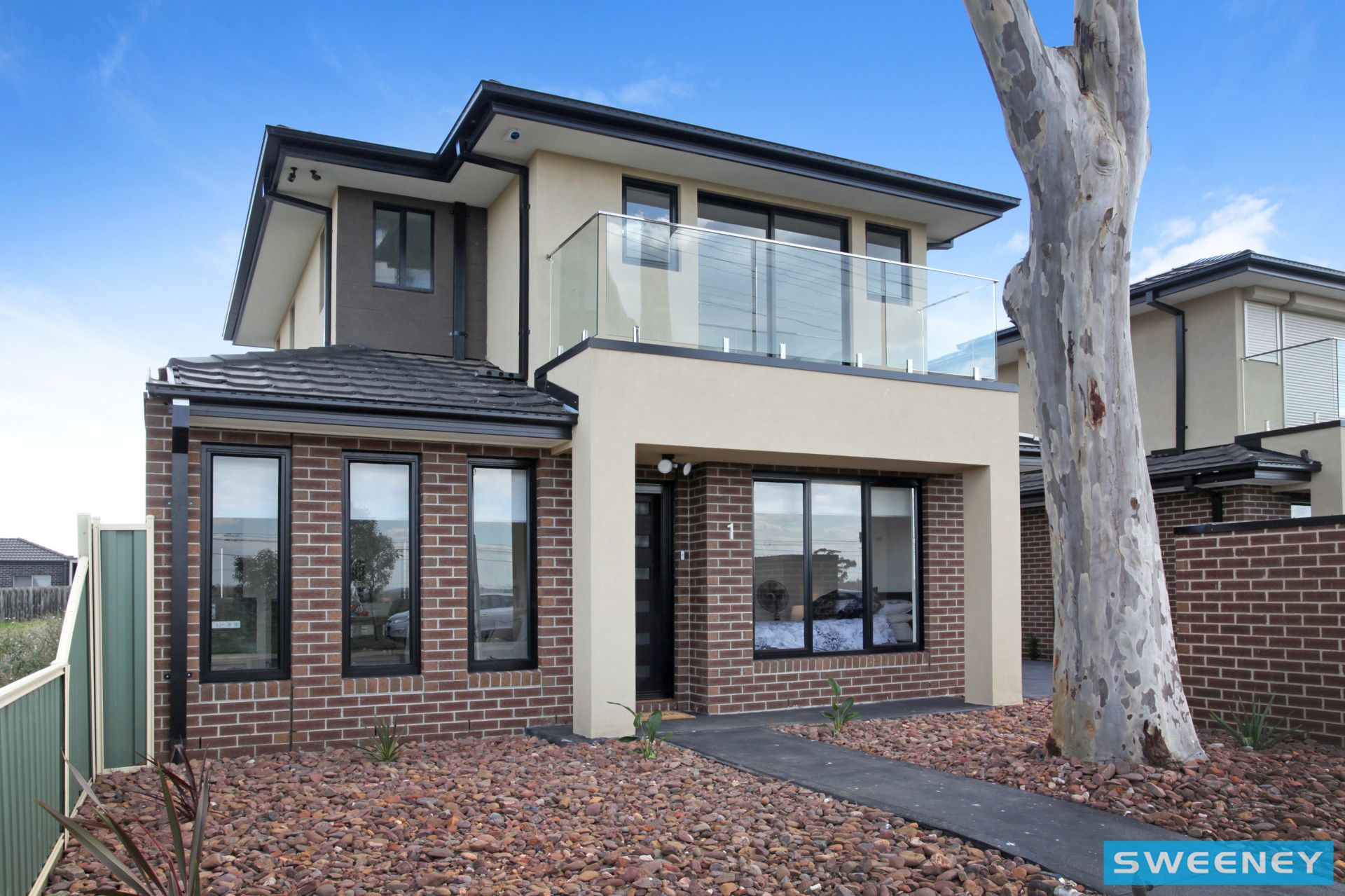 1/63 Victoria Road, Sydenham - Thumbnail 2