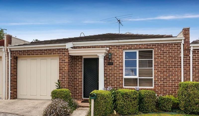 2/121 Waterdale Road, Ivanhoe