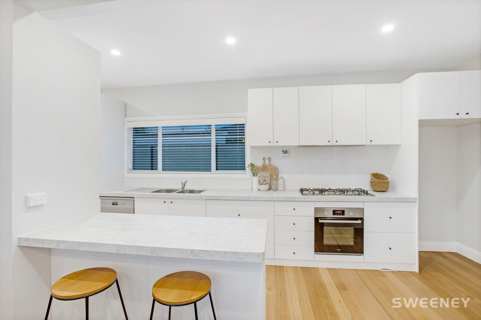 21 Estelle Court, Altona North - Thumbnail 2