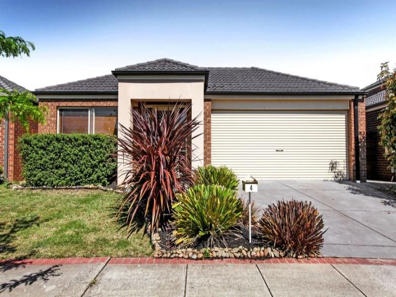 4 Hunts Cross Way, Caroline Springs - Thumbnail 2