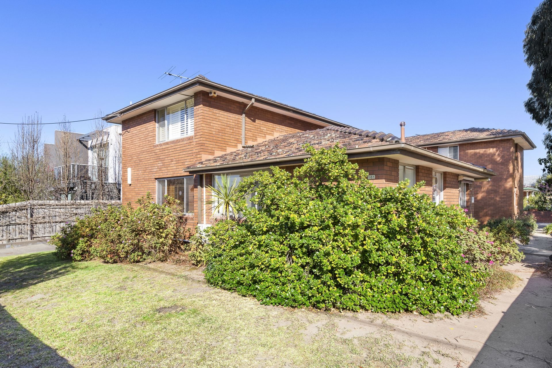 Private Unit Across From Penders Park