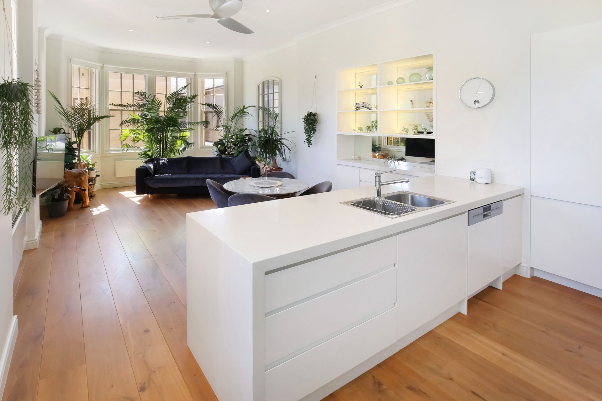 **Style & Sophistication** 9 or 12 month lease available **