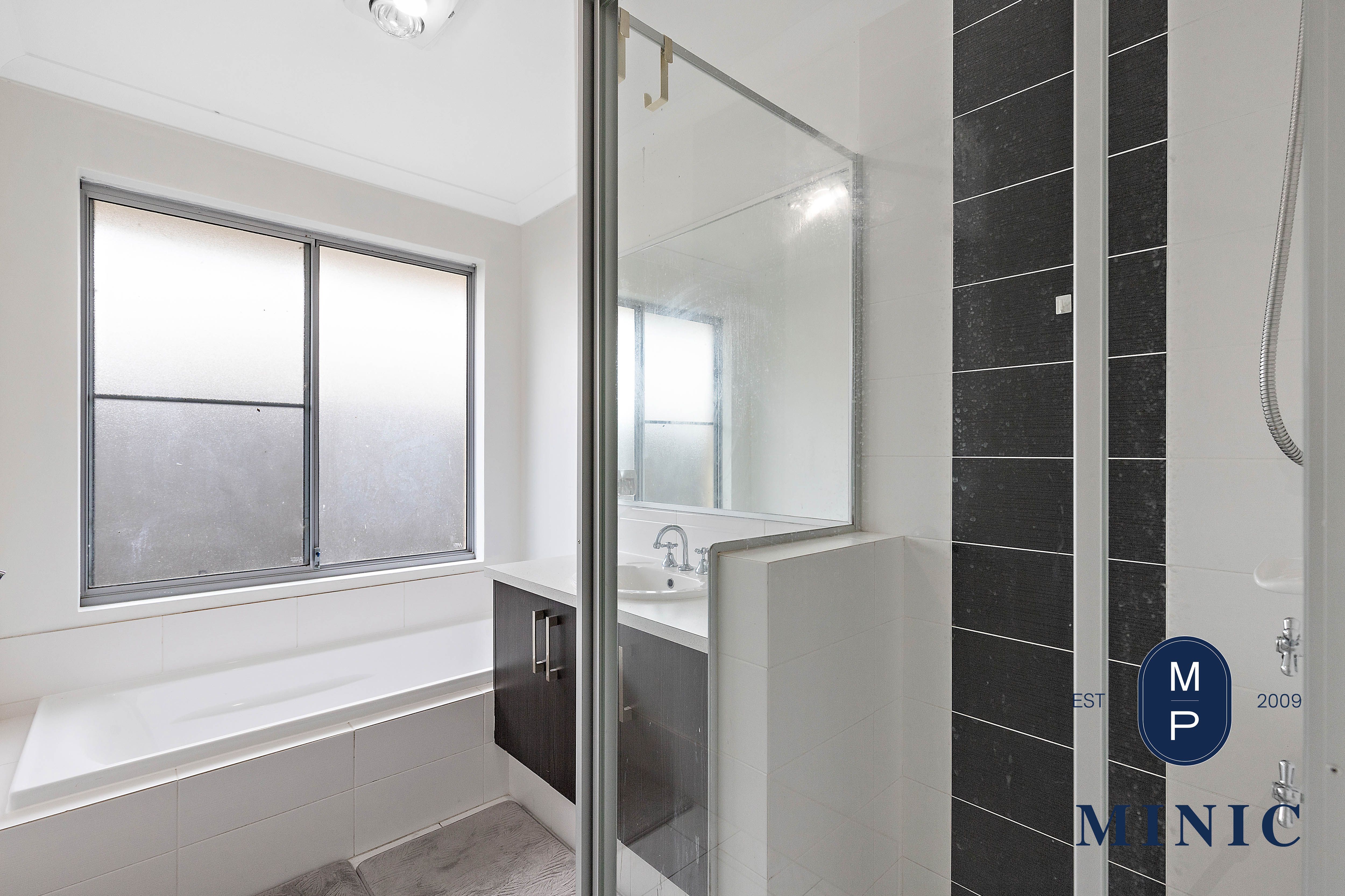 30 Charnwood Grove, Hilbert