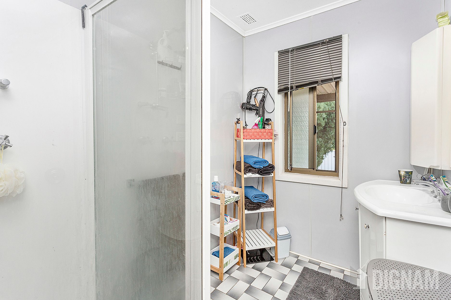 146 Lake Entrance Road, Mount Warrigal NSW