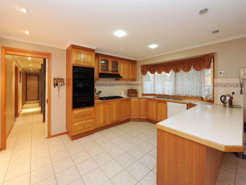 5 St Anthony Court, Seabrook - Thumbnail 3