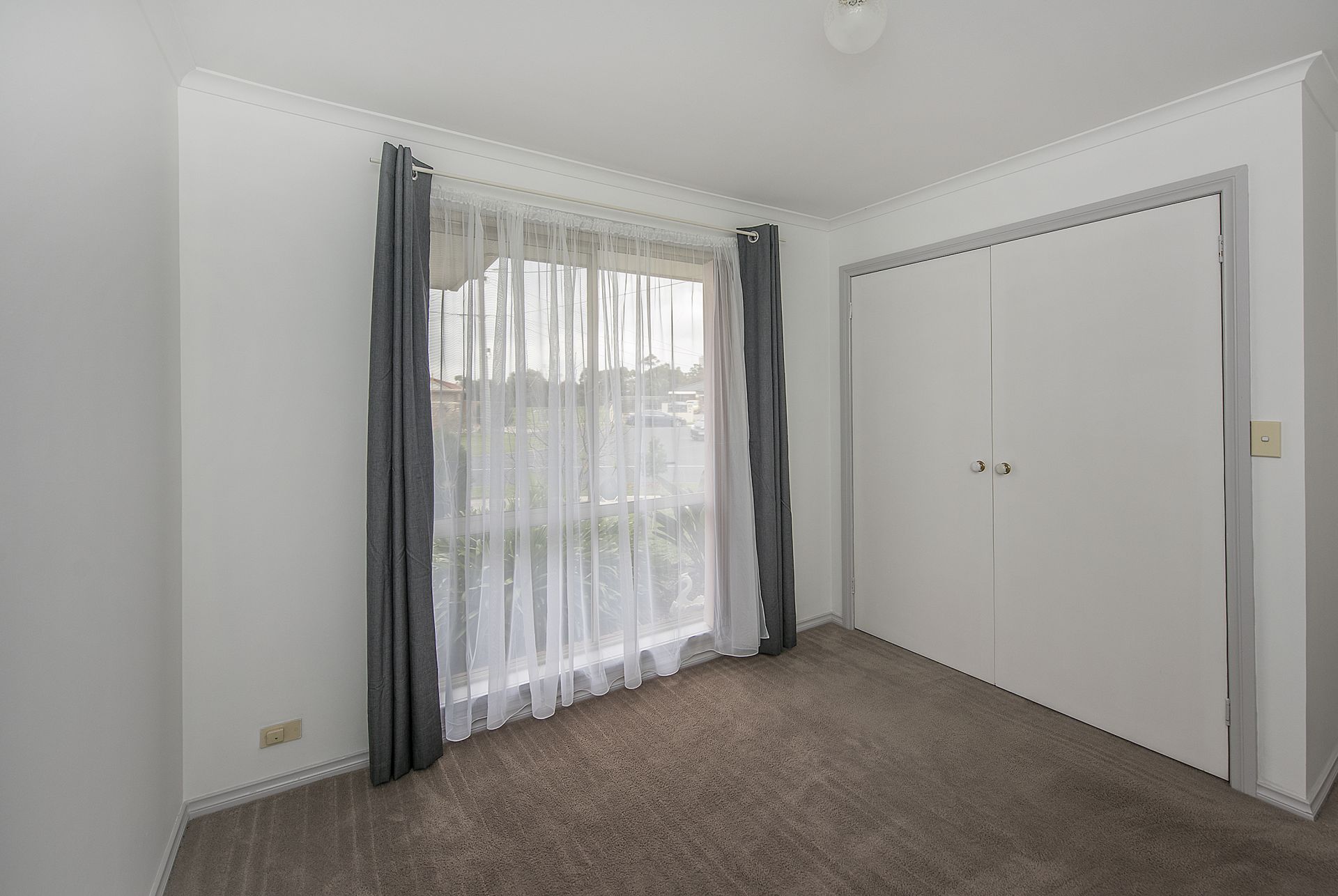 38 Grand Parade Epping, Epping - Thumbnail 6