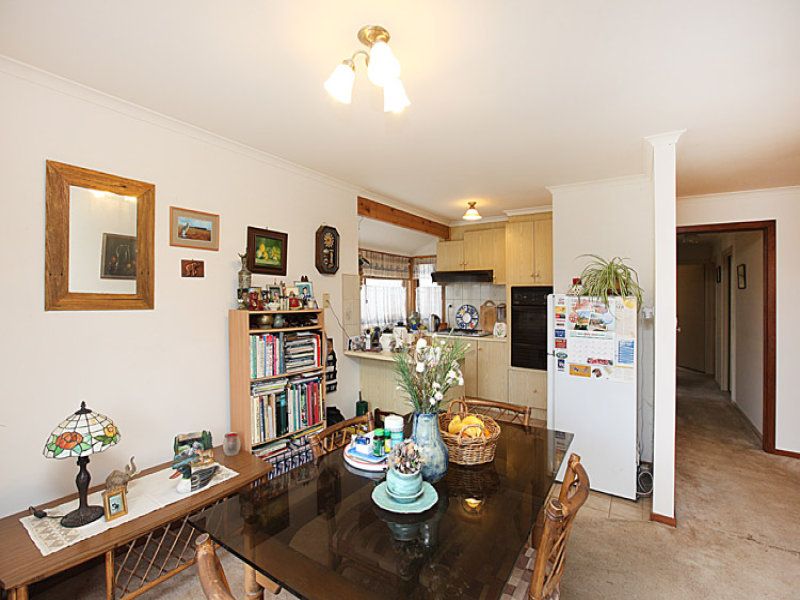 13 Rosscommon Place, Seabrook - Thumbnail 4
