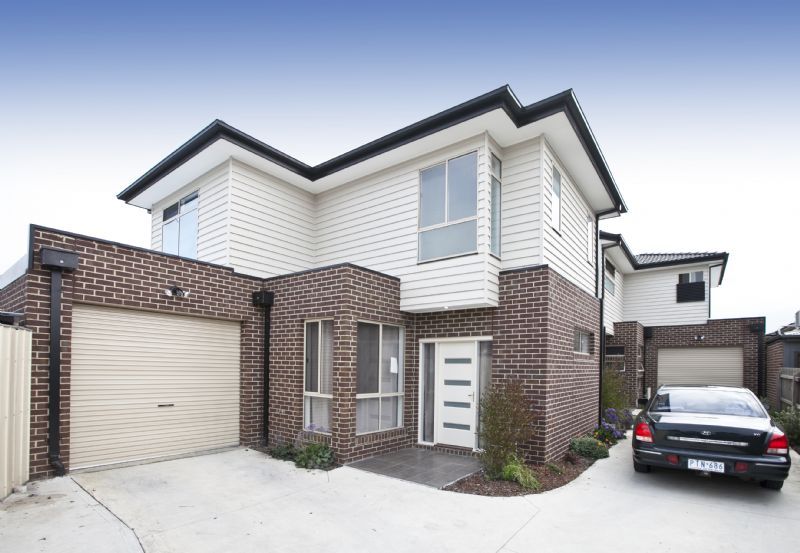 2/10 Hampton Parade, West Footscray - Thumbnail 2