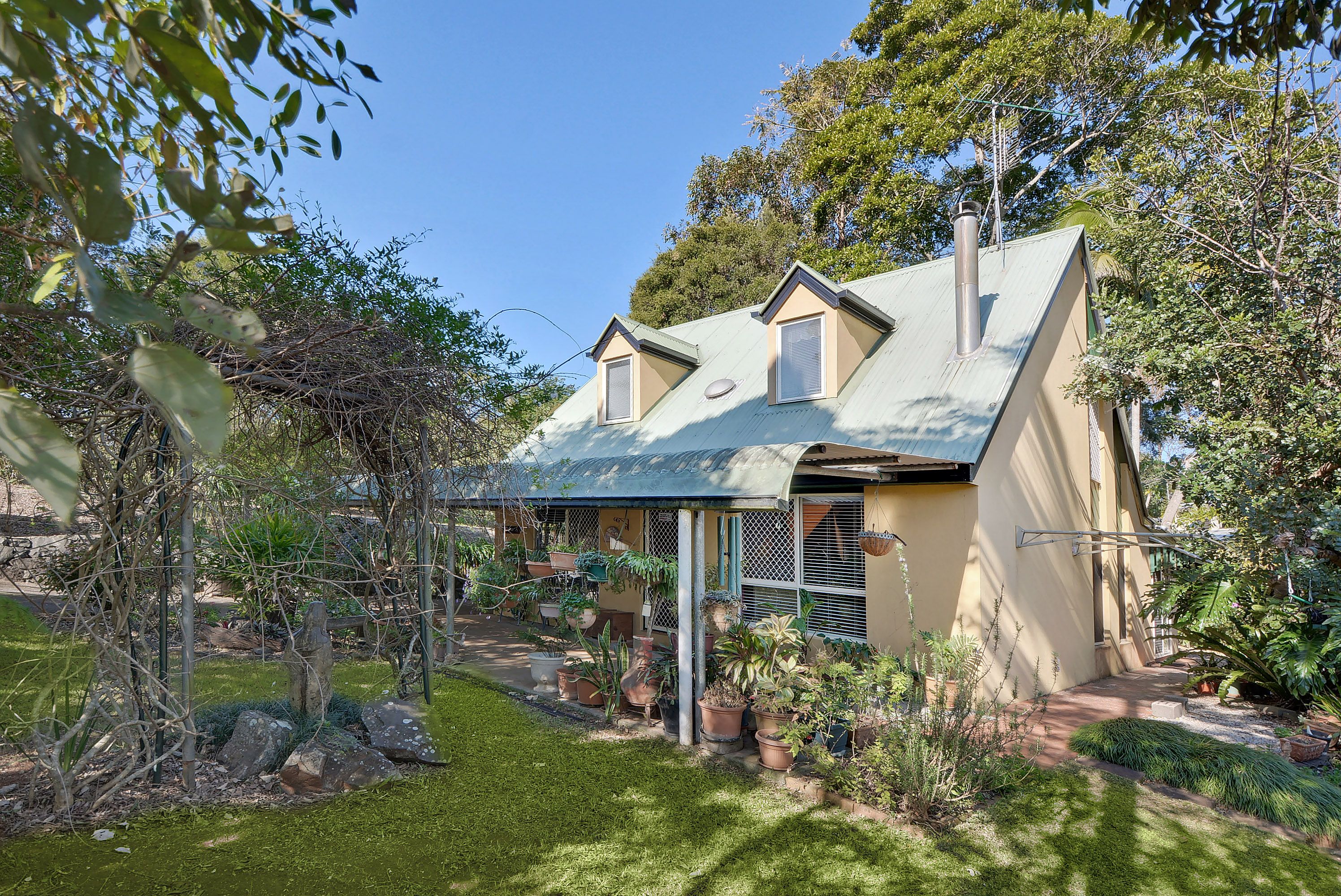 Real Estate For Sale 6 Wilga Court Mapleton Qld