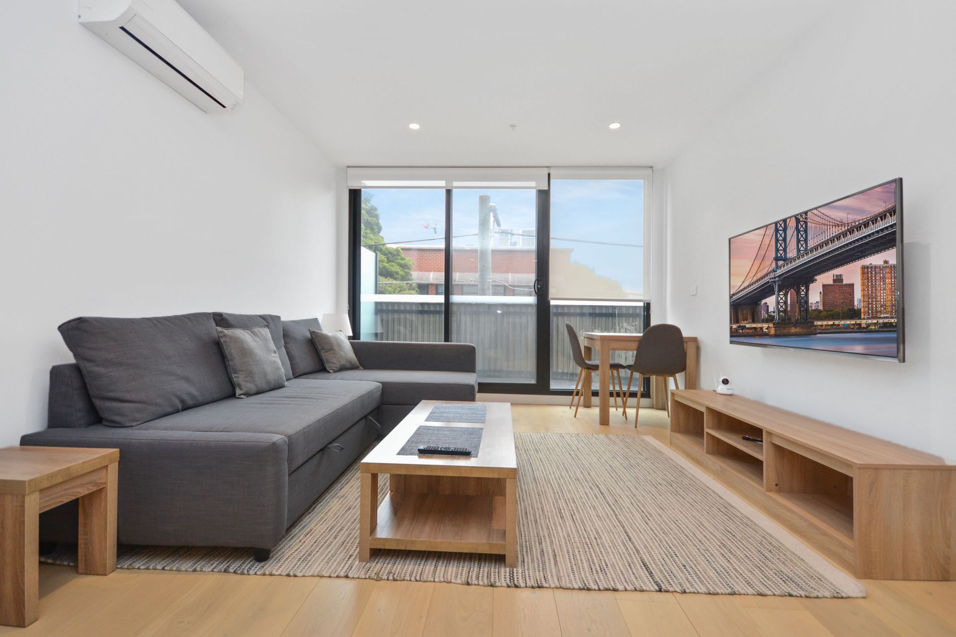 STYLISH APARTMENT LIVING IN A VIBRANT LIFESTYLE SETTING
