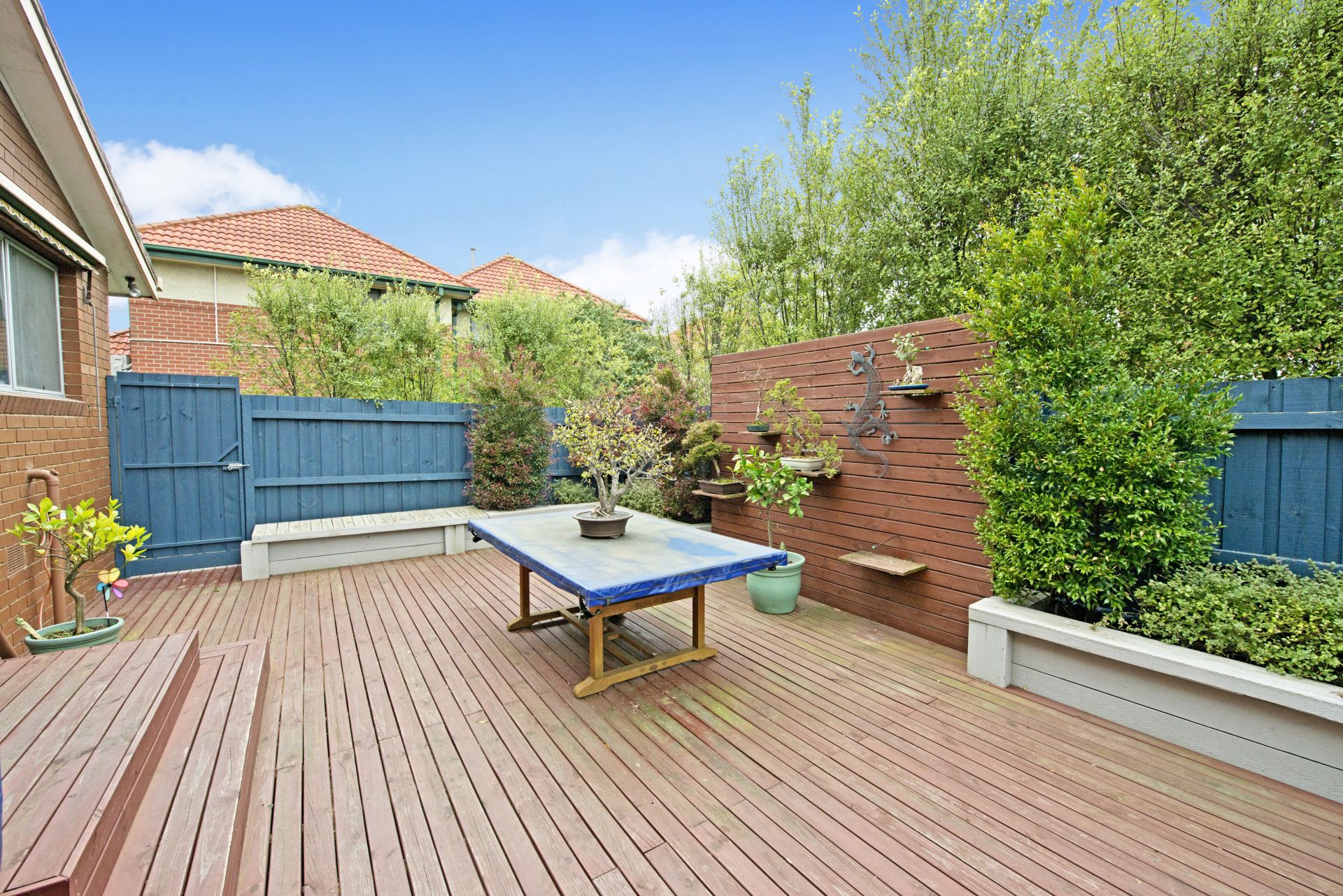 **Great location! Three bedrooms ready for lease start of August 2020 **