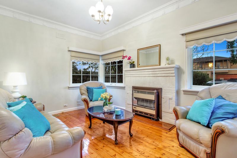 39 Grieve Parade, Altona - Thumbnail 2