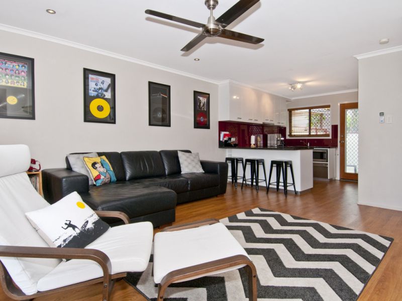 2/18- 22 Albert Street, Eagleby