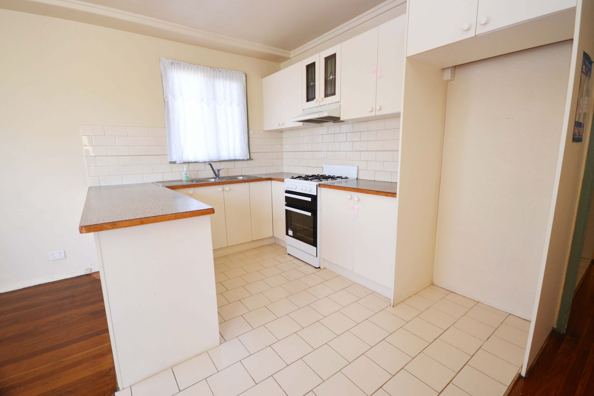 NEAT AND TIDY THREE BEDROOM