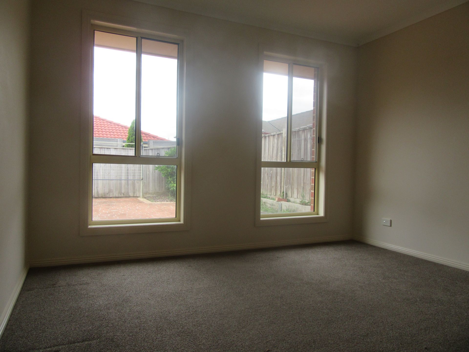 2/12 Hamilton Drive, Warragul OBrien Real Estate