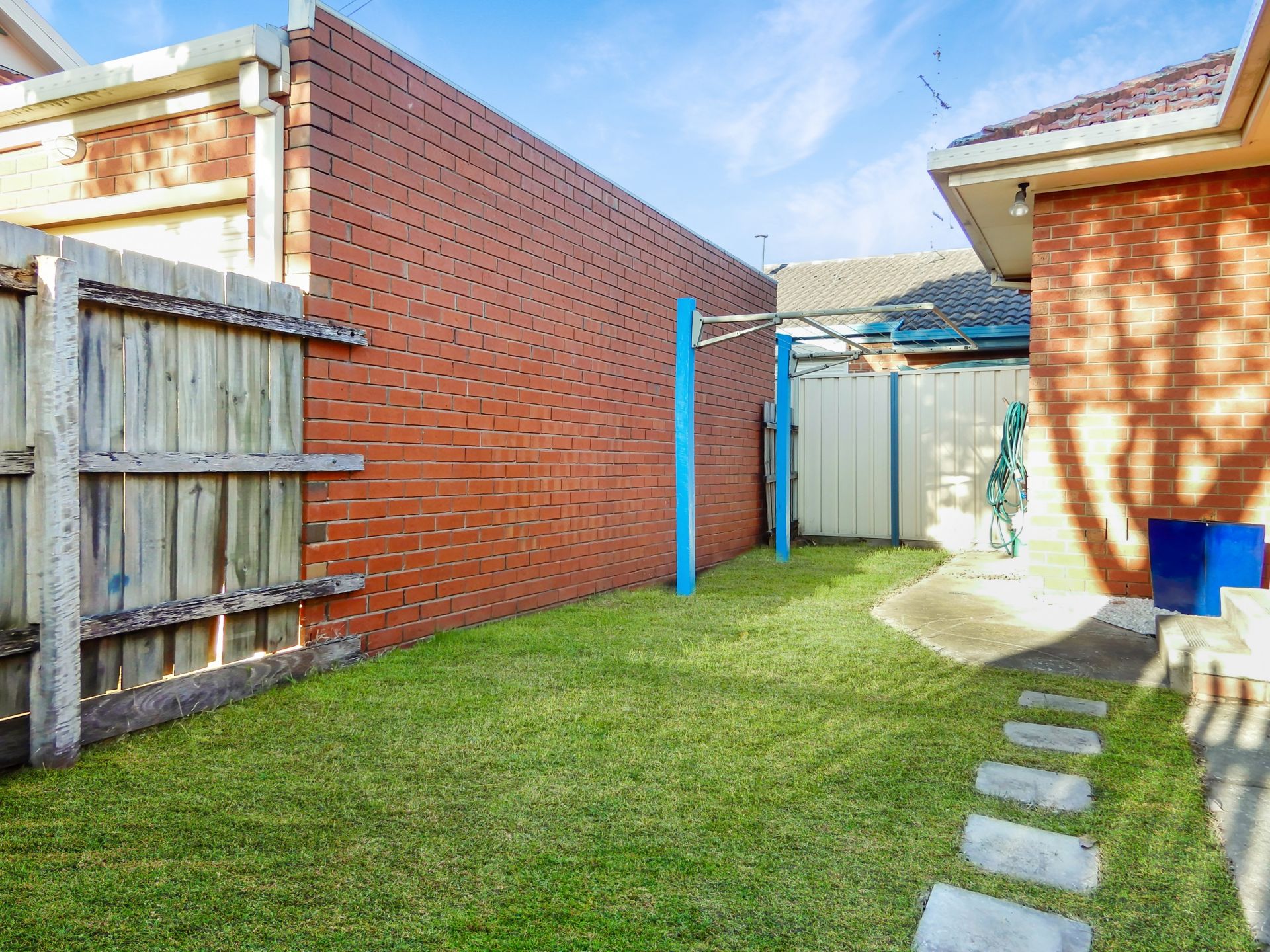 Nicely Presented 2 Bedroom Home!