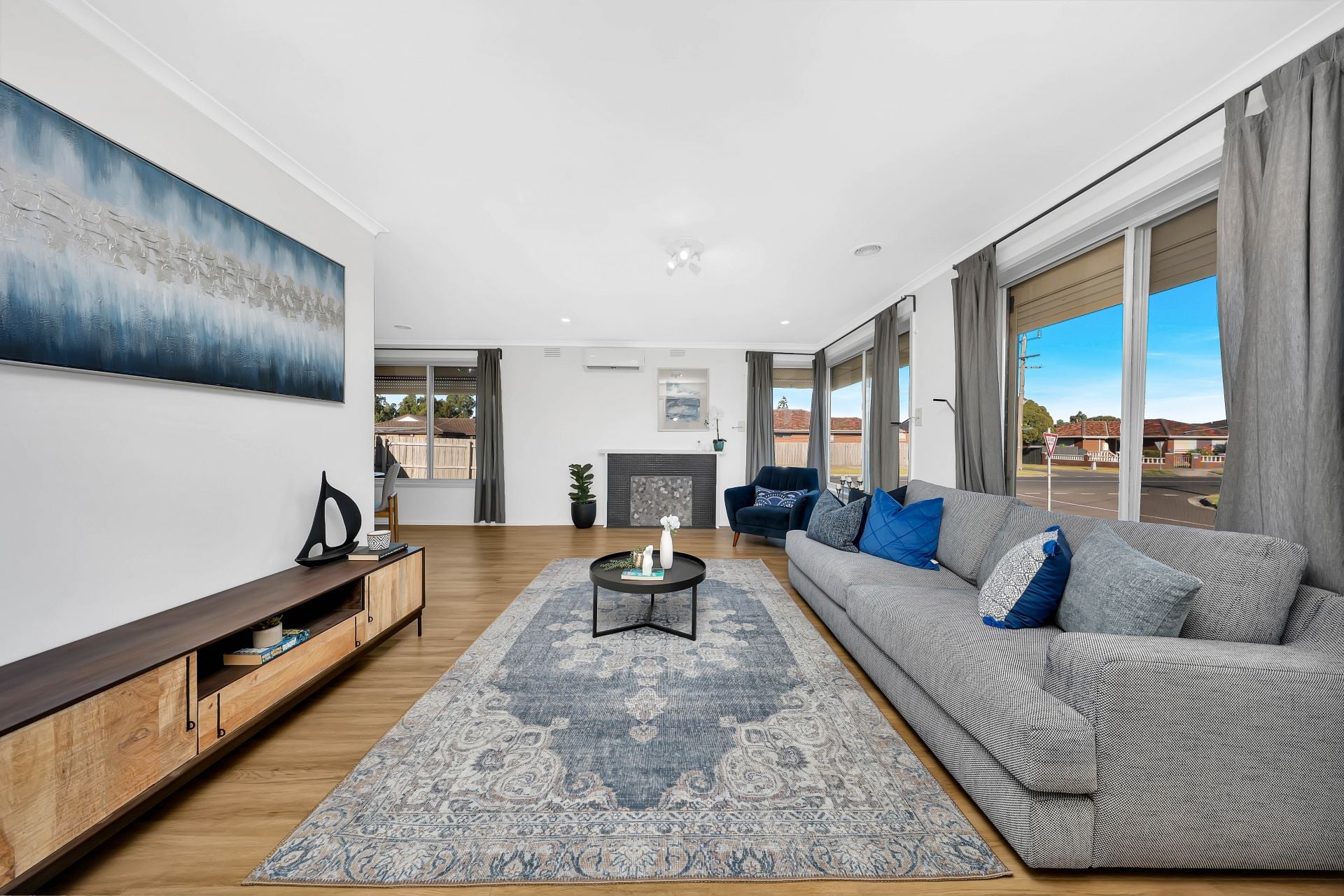 Stylish Abode, Sought After Surrounds