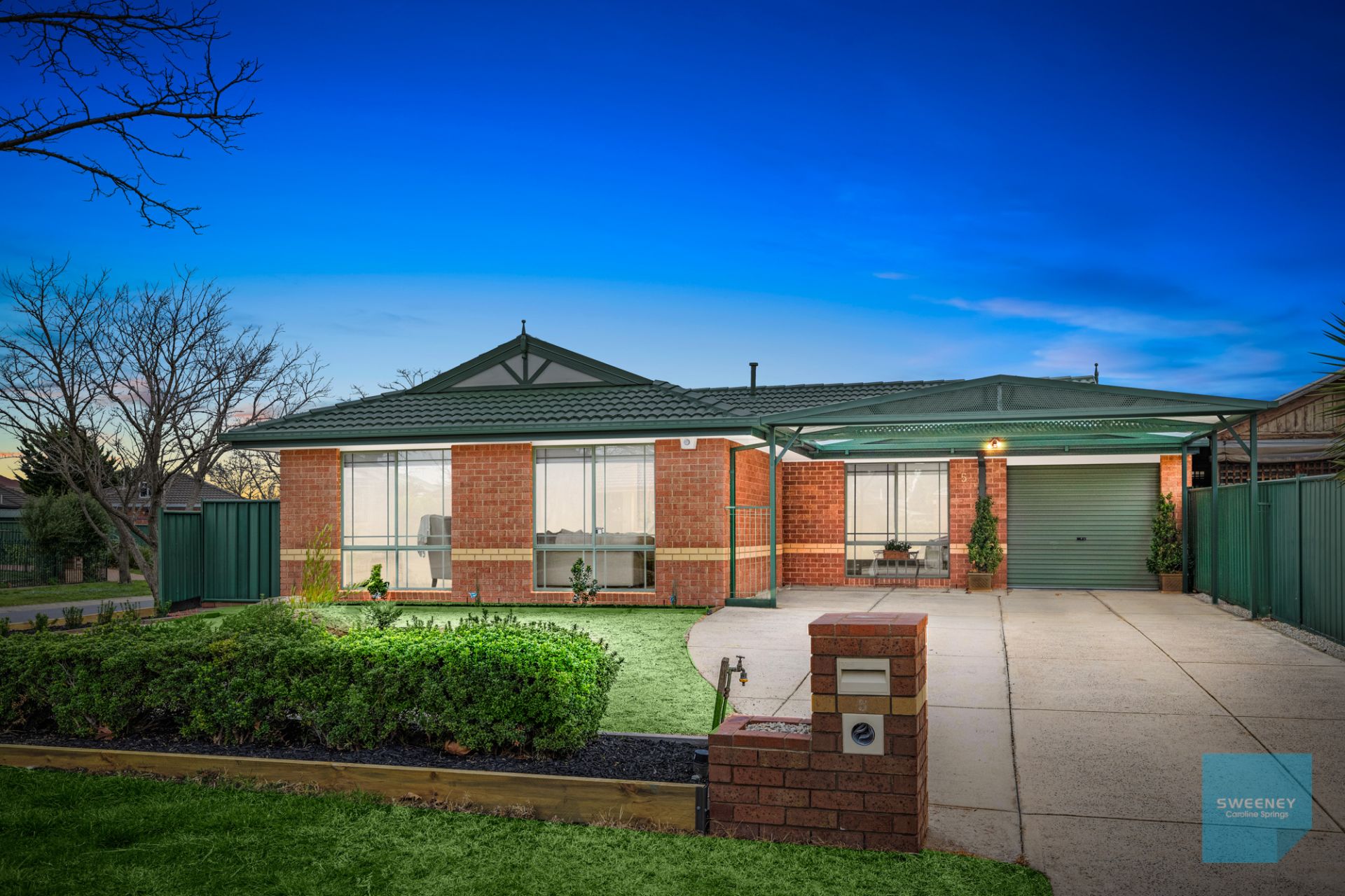 5 Wood Grove, Burnside - Thumbnail 2