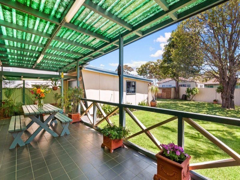 25 Burleigh Avenue, CARINGBAH, Caringbah - Thumbnail 2
