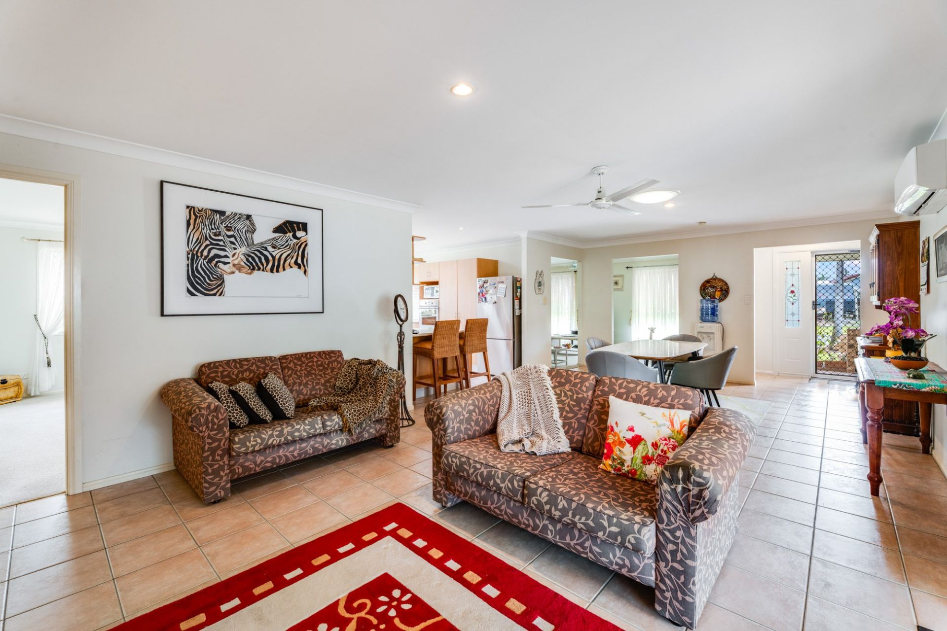 89 Burrendong Road, Coombabah Amir Prestige Group