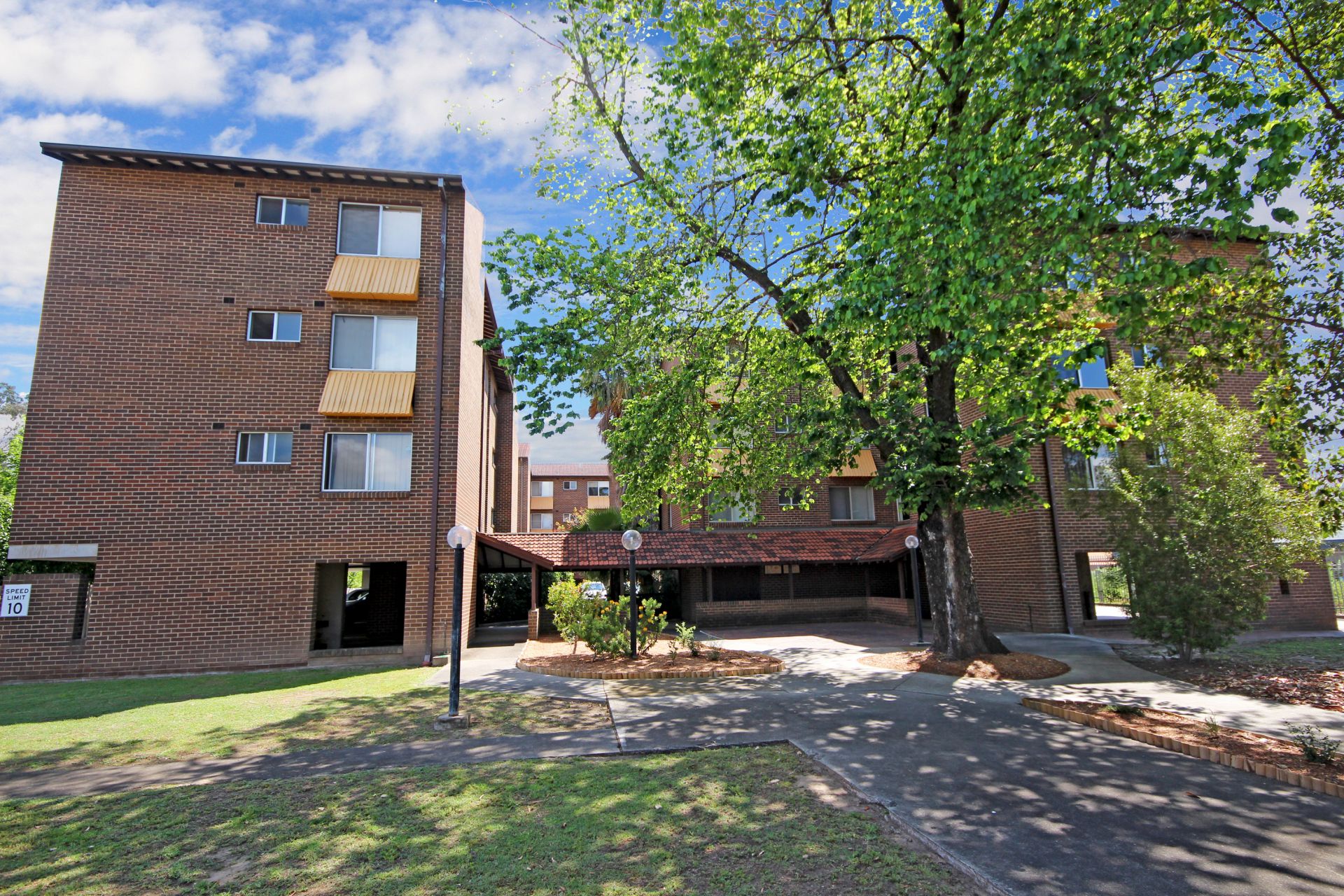 30/147 March Street, Richmond - Thumbnail 2