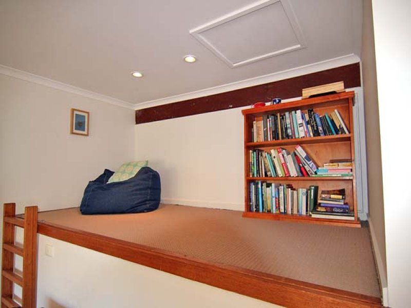 99 Wybalena Grove, Cook - Thumbnail 6