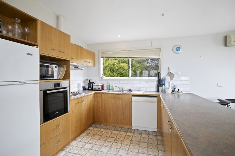 5/12 Grove Road, Lorne, VIC, Lorne - Thumbnail 4