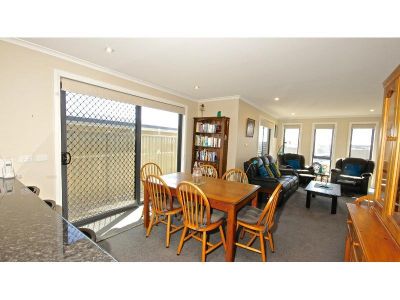 3/134 William Street, DEVONPORT, Devonport - Thumbnail 5