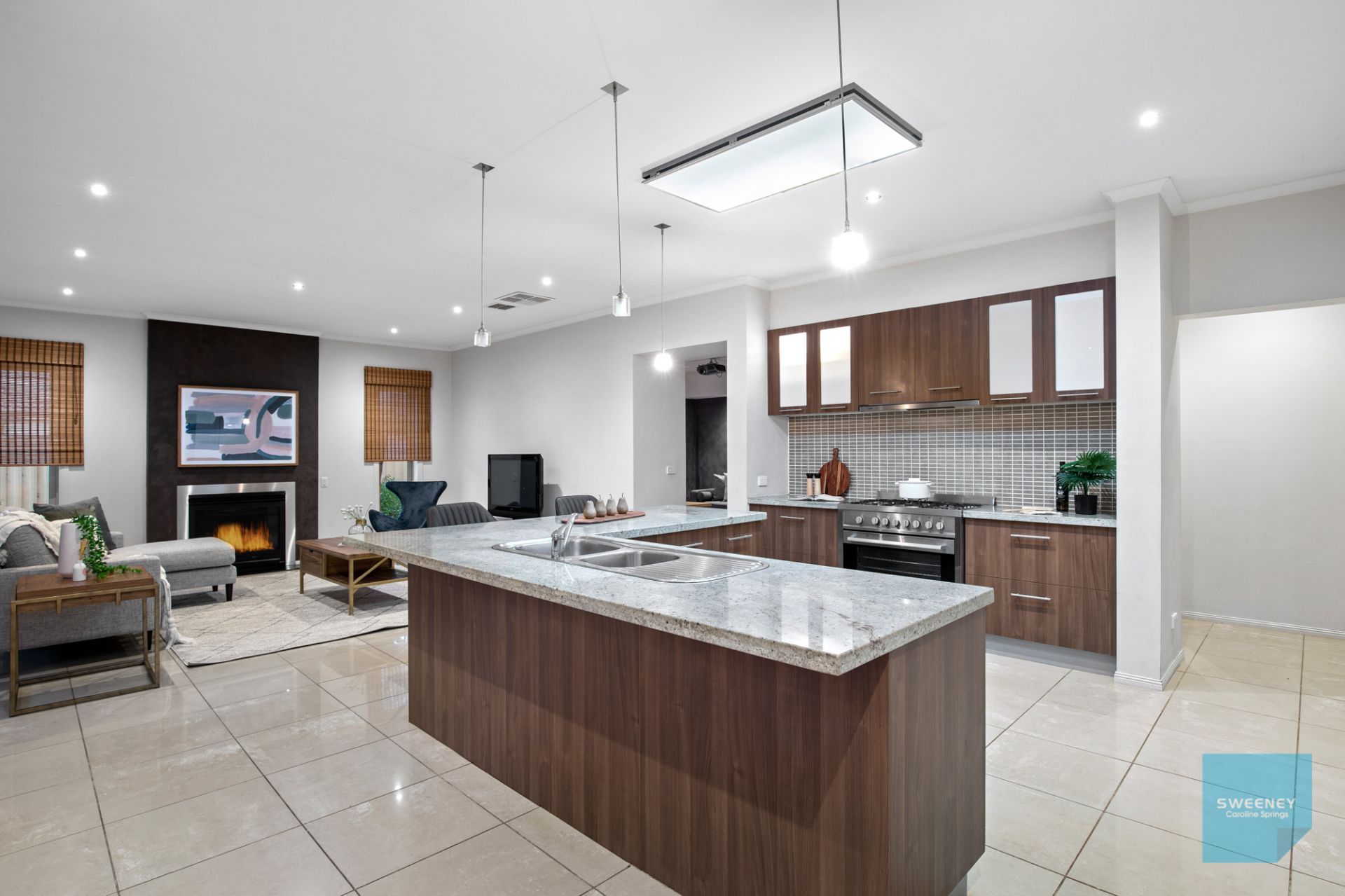 6 Selwyn Close, Caroline Springs - Thumbnail 4