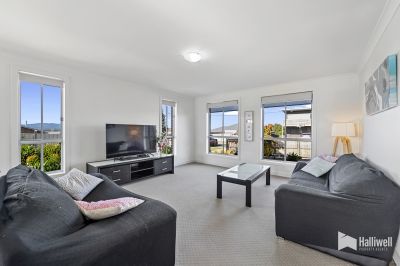 3
 
 
 
  
 
 
 2
 
 
 
  
 
 
 2
 
 
 
 
 
 
 
 12 Arthur Street, Shearwater TAS 7307, Shearwater - Thumbnail 6