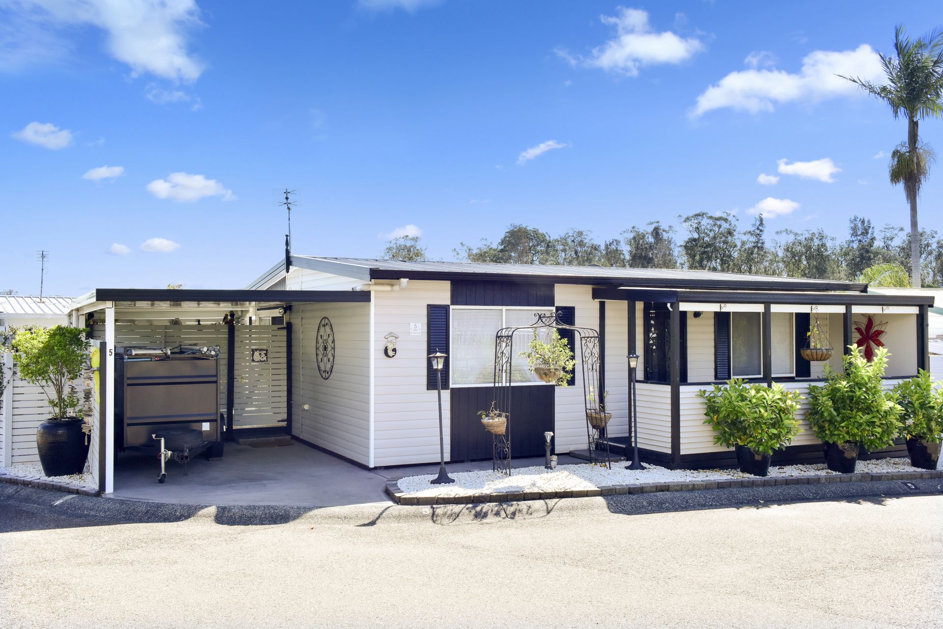 5 Fifth Avenue Broadlands Estate, Green Point Smith Property Agents