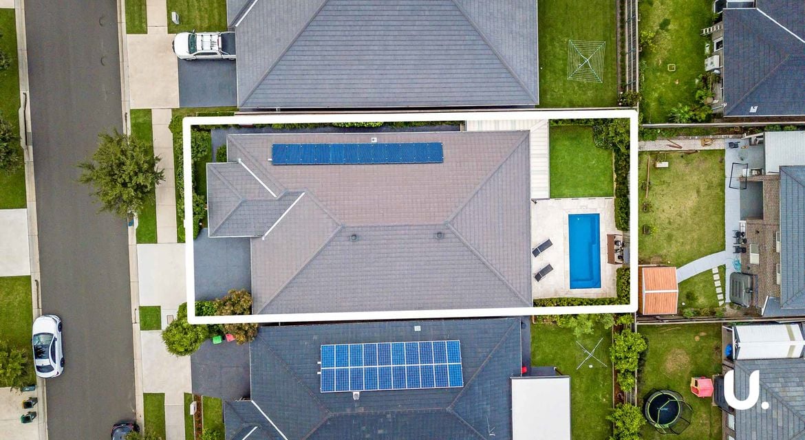 Gledswood Hills 13 Silverwood Street