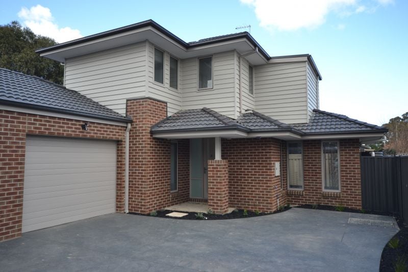 2/308 Raleigh Street, Thornbury