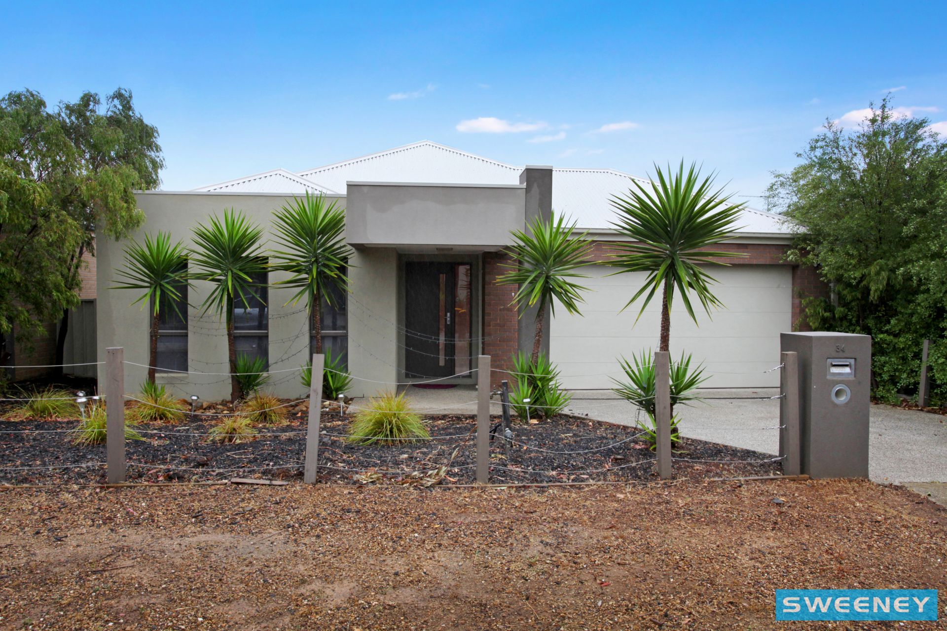 34 Barrington Circuit, Caroline Springs Sweeney Estate Agents