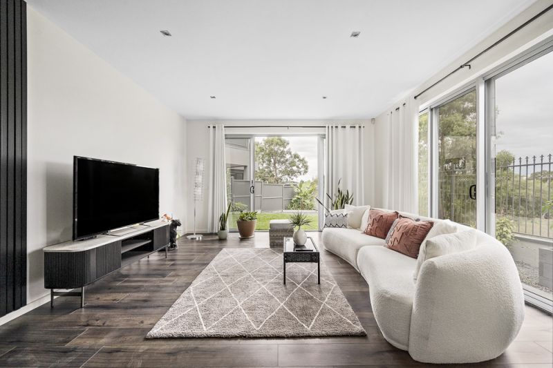 12/13 Greville Street, Caroline Springs - Thumbnail 3