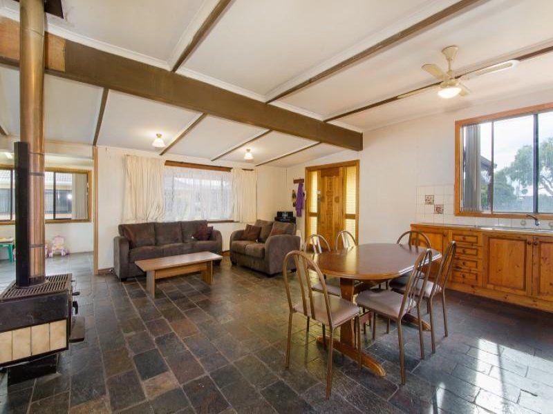 37 Church Street Port Macdonnell SA, Port Macdonnell - Thumbnail 7