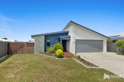 3
 
 
 
  
 
 
 2
 
 
 
  
 
 
 3
 
 
 
 
 
 
 
 39 Haven Drive, Shearwater TAS 7307, Shearwater - Thumbnail 2
