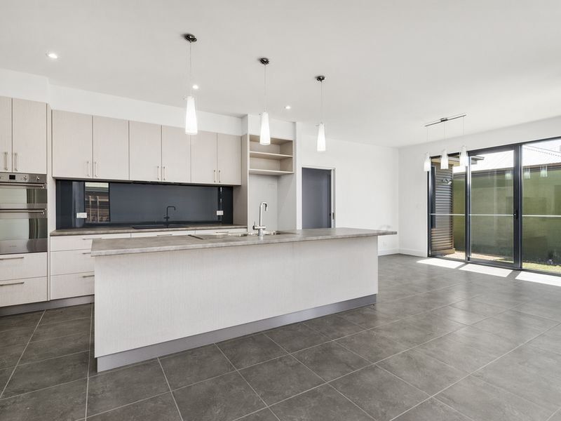 Unit 1/20 Moore Street, Apollo Bay, VIC, Apollo Bay - Thumbnail 2