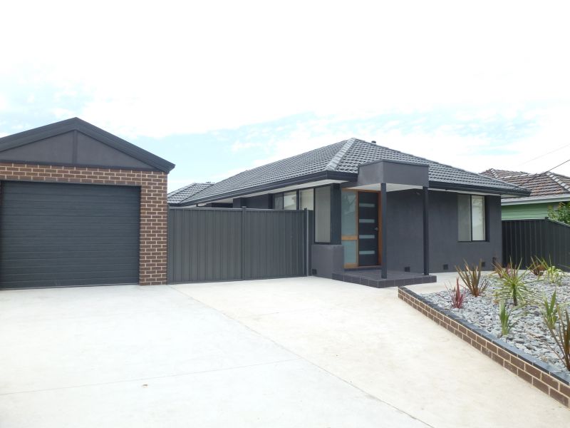 1/93 Darebin Boulevard, Reservoir