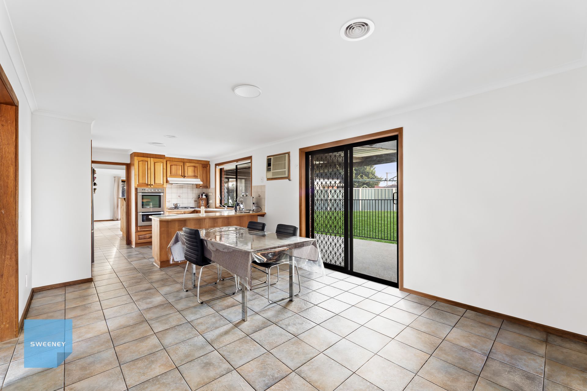 18 Campbell Avenue, Deer Park - Thumbnail 8