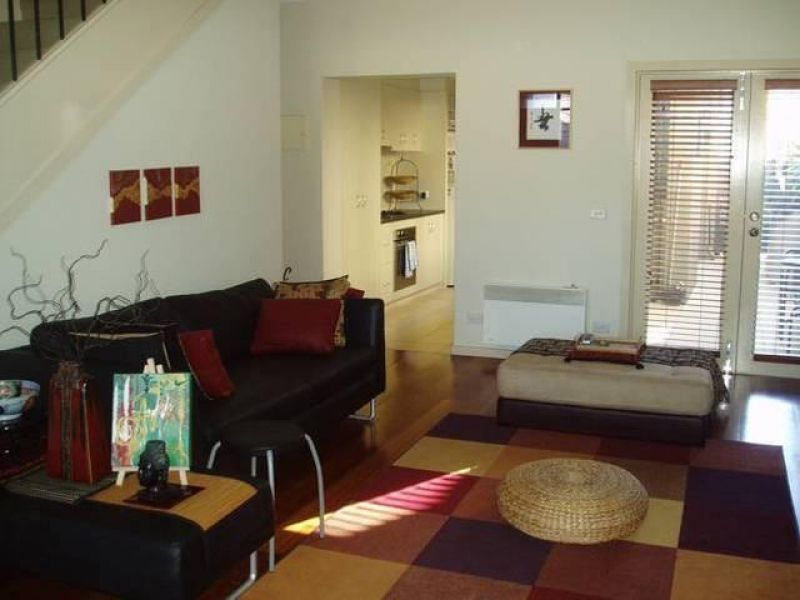 17 Goldsbrough Walk Kensington VIC, Kensington - Thumbnail 3