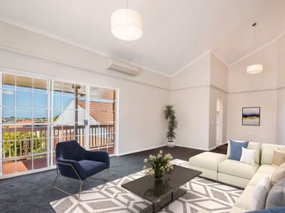 Downsizers Dream with Outlook to Ocean