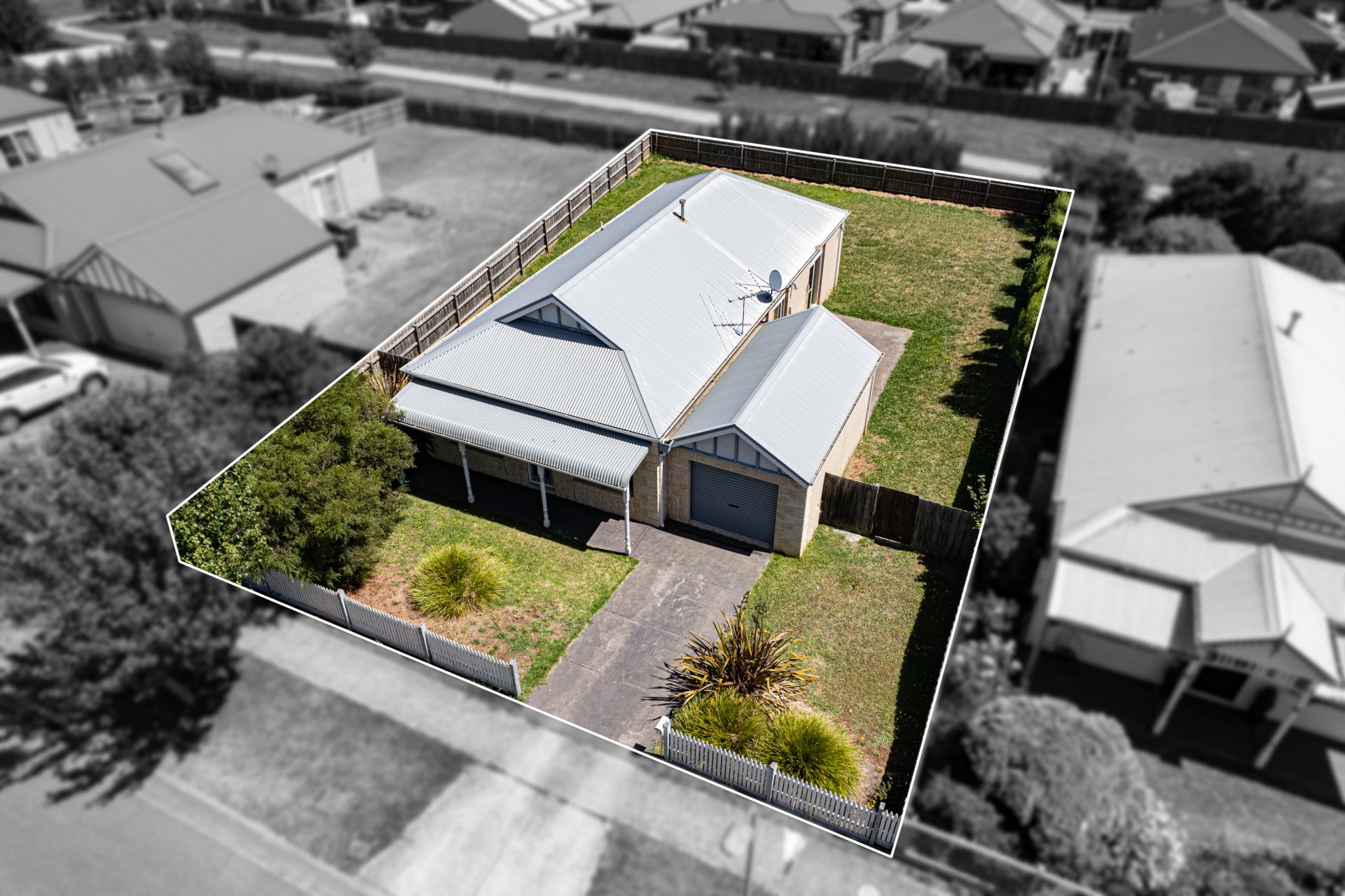 29 Clifford Drive, Drouin OBrien Real Estate