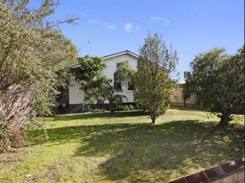 49 Shand Road, Reservoir