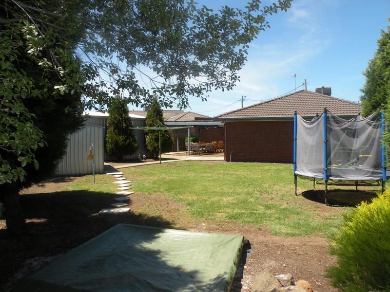 83 Grand Parade EPPING, Epping - Thumbnail 2