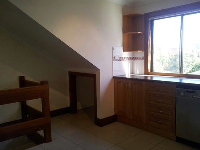 Bright and Airy Loft Studio - 1st week rent free