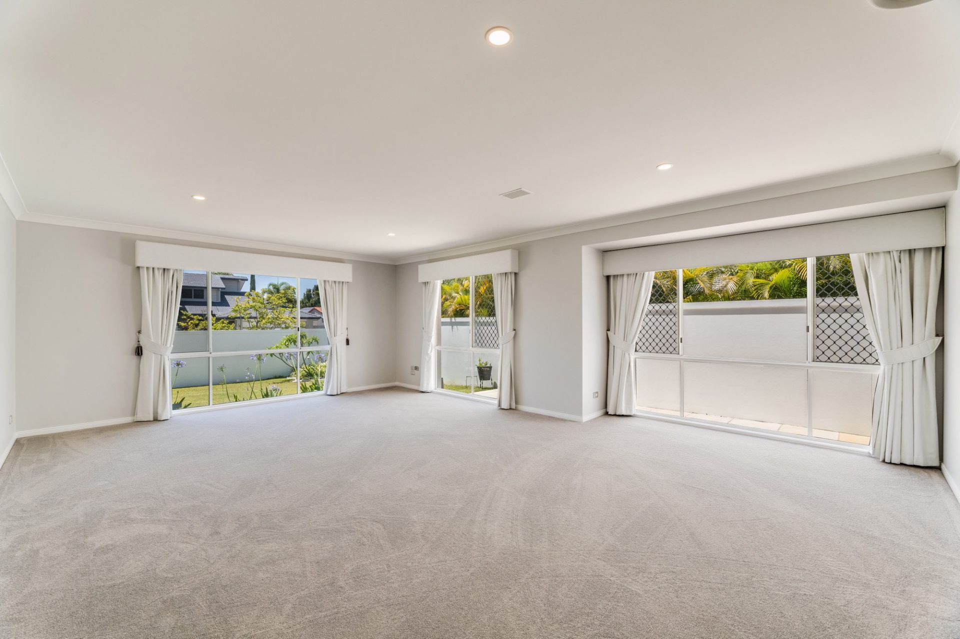 $ 2,300,000, Broadbeach Waters - Thumbnail 8